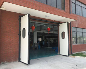 工業(yè)折疊門